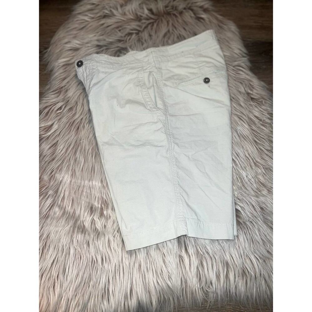 American Eagle outfitters extreme flex men’s classic shorts